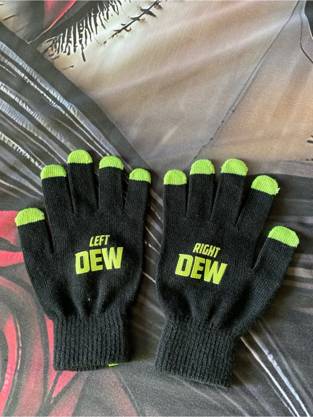Black & Lime Touchscreen Gloves for Men - Left/Right Labelled gaming gloves NWOT